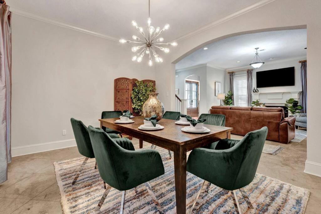 Luxury Home With Outdoor Patio And Game Room Мемфис Екстериор снимка