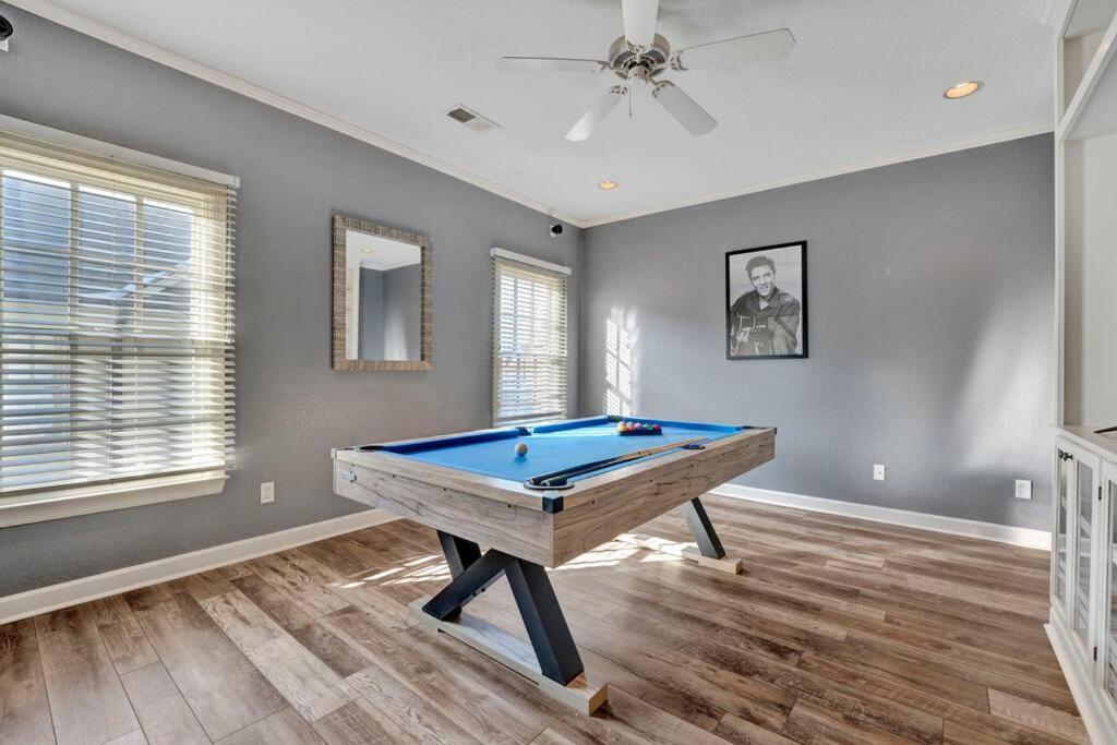 Luxury Home With Outdoor Patio And Game Room Мемфис Екстериор снимка